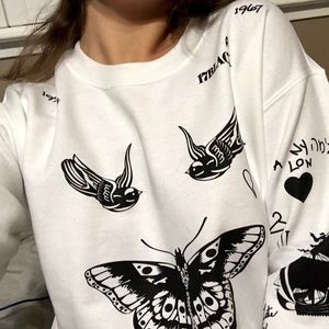 HARRY STYLES TATTOO INSPIRED SWEATER!